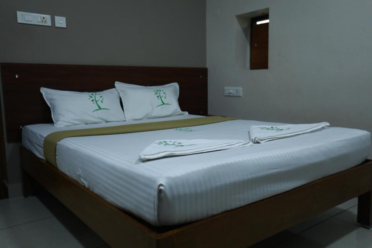 The Ideal Nest Kumbakonam Bagian luar foto